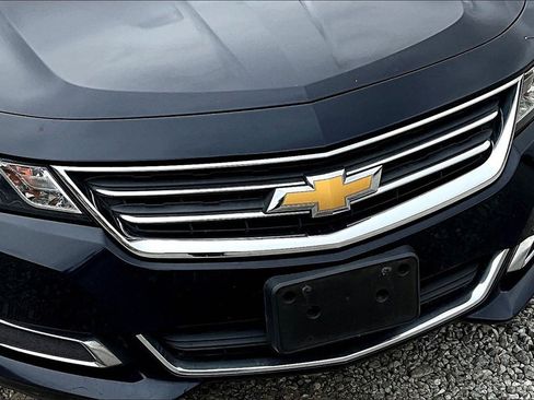 Used 2017 Chevrolet Impala LT w/ Convenience Package image 26