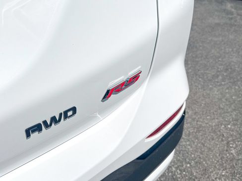 Certified 2023 Chevrolet Equinox RS w/ RS Leather Package AWD/4WD image 12