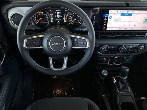 New 2025 Jeep Wrangler Unlimited Sahara AWD/4WD image 12