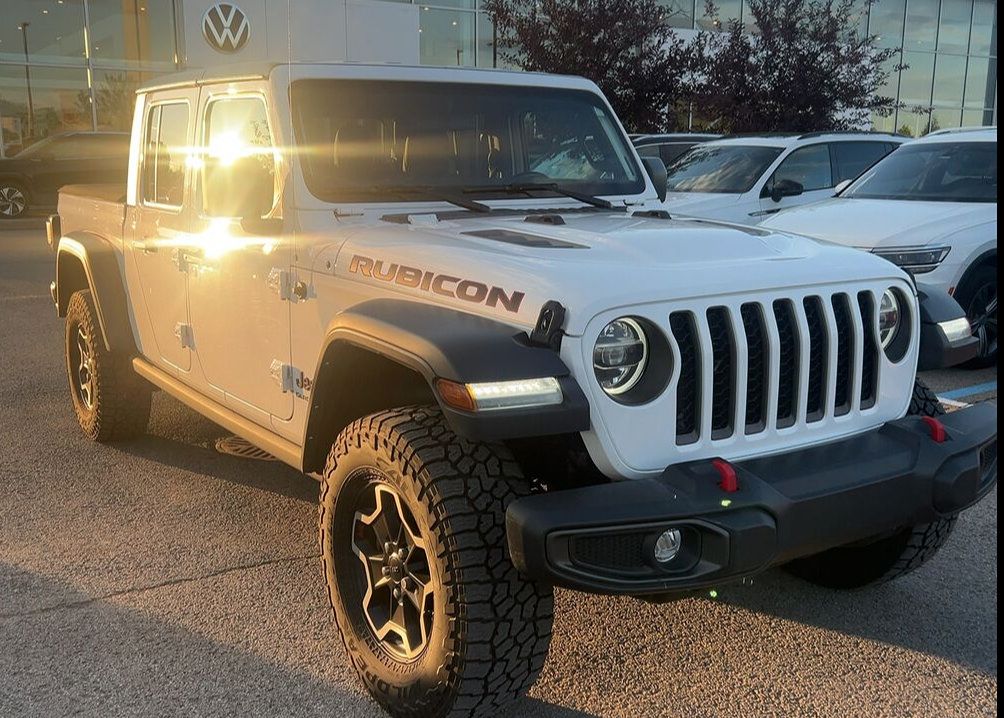 Used 2021 Jeep Gladiator Rubicon w/ Dual Top Group AWD/4WD image 2