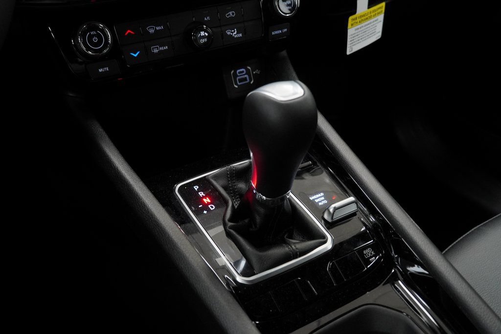 New 2026 Jeep Compass Latitude AWD/4WD image 26