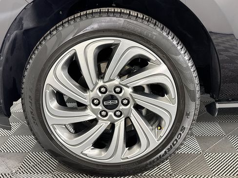 Used 2024 Lincoln Navigator Premiere AWD/4WD image 36