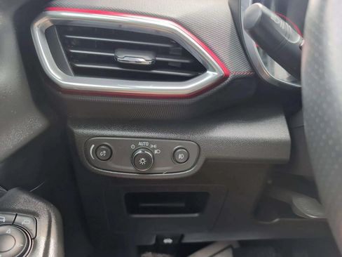 Used 2021 Chevrolet TrailBlazer RS w/ Technology Package FWD image 26