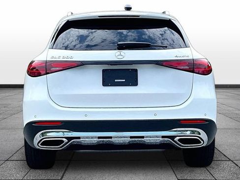 Used 2026 Mercedes-Benz GLC 300 4MATIC image 8