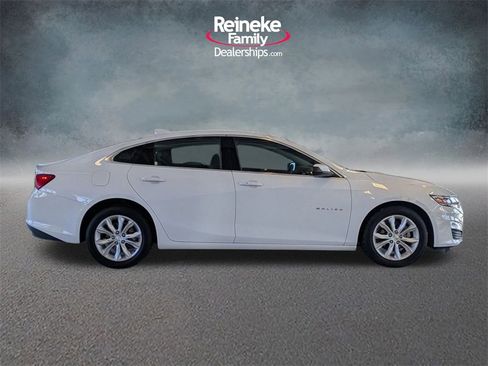 Used 2024 Chevrolet Malibu LT image 4