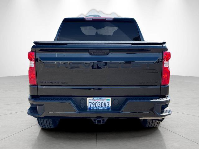 Used 2023 Chevrolet Silverado 1500 Custom w/ 2.7L Blackout Package AWD/4WD image 4