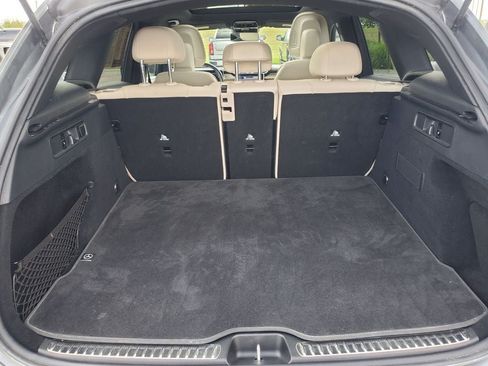 Used 2023 Mercedes-Benz GLC 300 4MATIC image 28