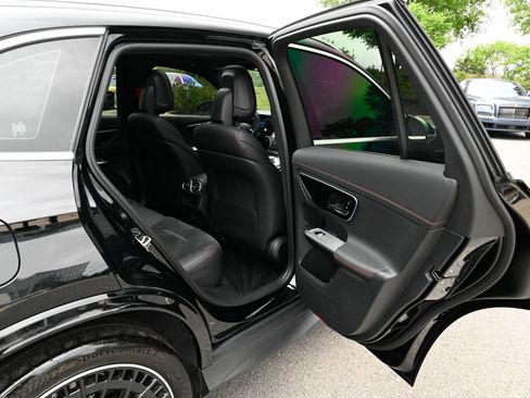 Used 2024 Mercedes-Benz GLC 43 AMG 4MATIC image 46