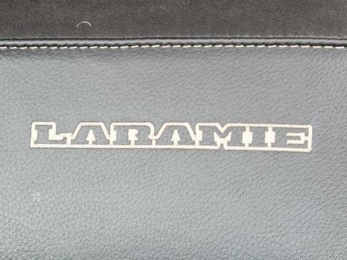 Used 2021 RAM 1500 Laramie w/ Sport Appearance Package AWD/4WD image 14