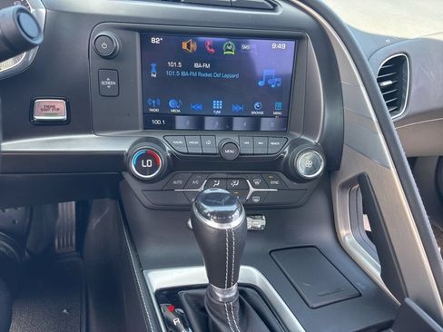 Used 2017 Chevrolet Corvette Grand Sport w/ Grand Sport Heritage Package RWD image 20