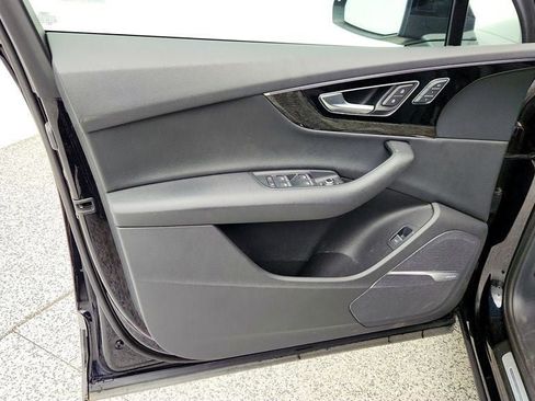 Used 2019 Audi Q7 3.0T Prestige image 10
