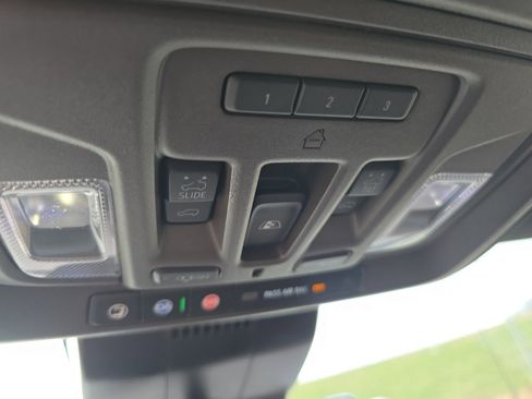 Used 2024 GMC Sierra 1500 Denali image 32