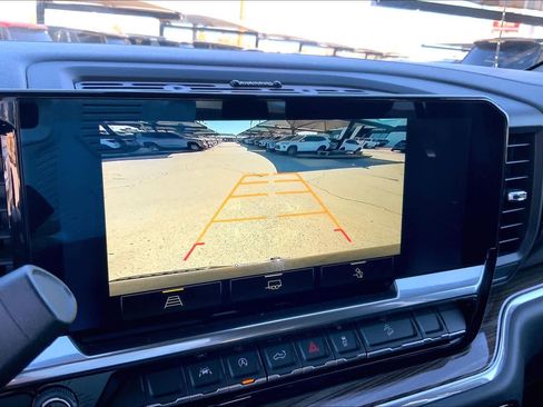 Used 2024 Chevrolet Silverado 1500 LT w/ Z71 Off-Road Package image 25