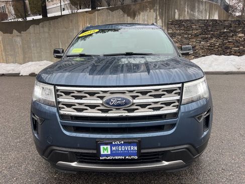 Used 2018 Ford Explorer XLT w/ Equipment Group 202A image 8