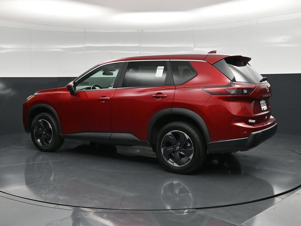 Used 2025 Nissan Rogue SV AWD/4WD image 10