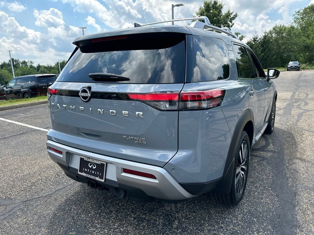 Used 2023 Nissan Pathfinder Platinum AWD/4WD image 14