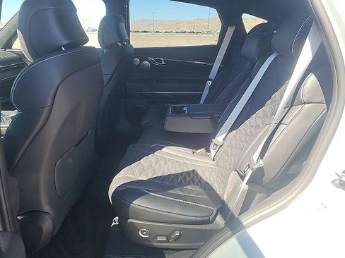 Used 2025 Genesis GV80 3.5T e-SC AWD/4WD image 7