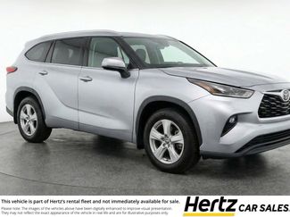 Used 2025 Toyota Highlander LE video 1