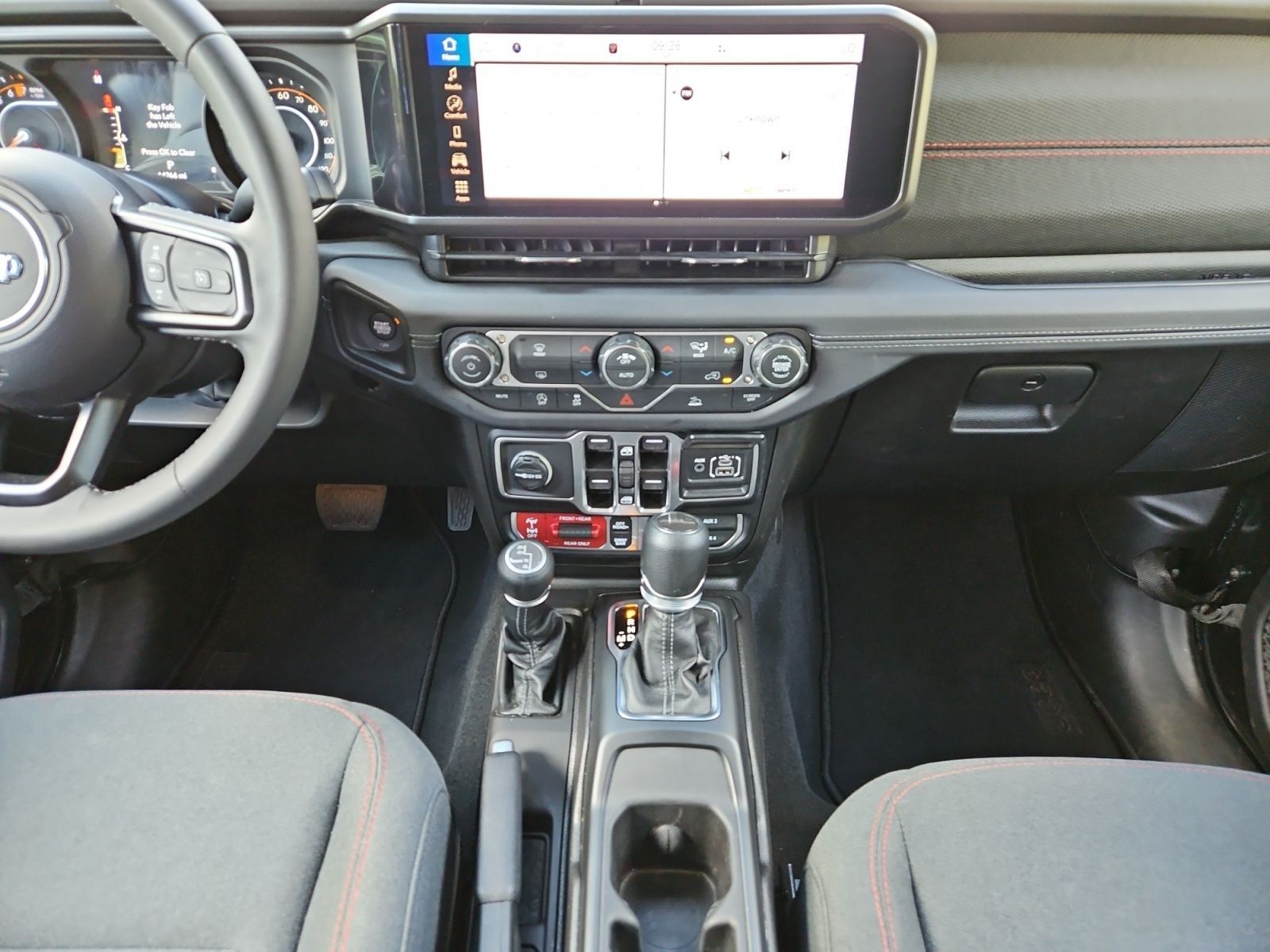 Used 2026 Jeep Gladiator Rubicon AWD/4WD image 11