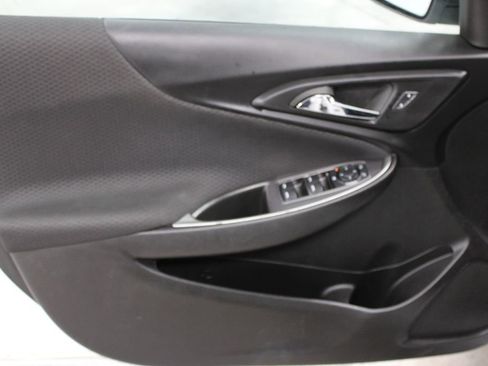Used 2023 Chevrolet Malibu LT image 16