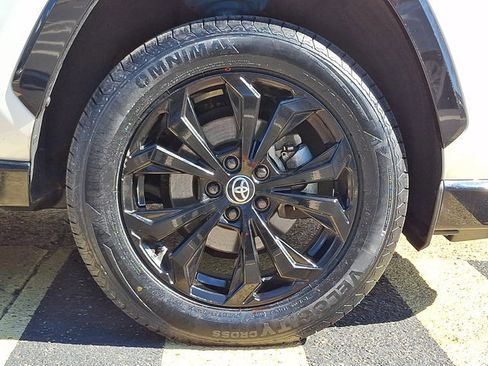 Used 2022 Toyota RAV4 XSE w/ XSE Grade Weather Package AWD/4WD image 8