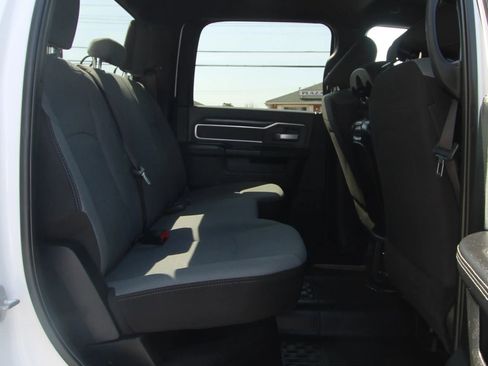 Used 2023 RAM 2500 Big Horn w/ Cold Weather Group image 12