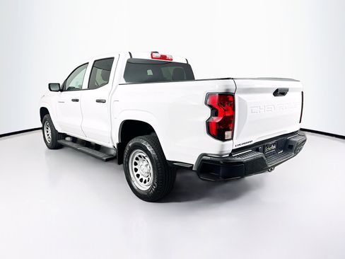 Used 2023 Chevrolet Colorado W/T RWD image 5