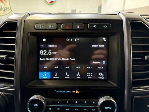 Used 2018 Ford Expedition Platinum image 30