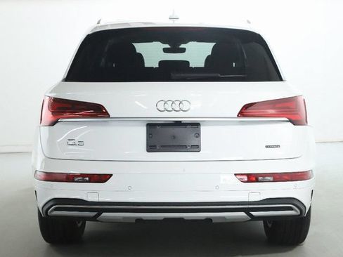 Used 2023 Audi Q5 2.0T Premium w/ Convenience Package AWD/4WD image 44