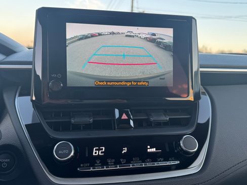 Used 2025 Toyota Corolla Cross AWD Hybrid image 18