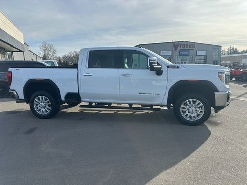 Used 2022 GMC Sierra 2500 SLT w/ SLT Convenience Package image 2