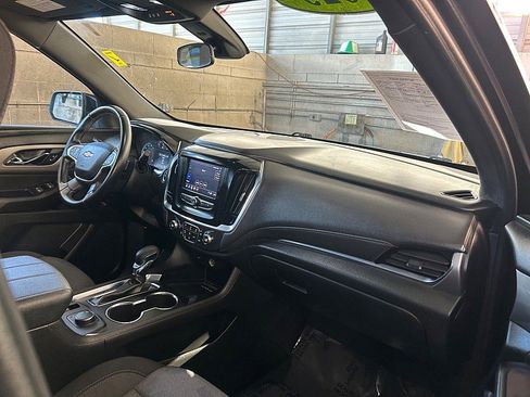 Used 2024 GMC Terrain SLE image 67