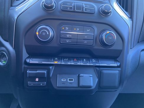 Used 2020 Chevrolet Silverado 1500 LT Trail Boss w/ Bed Protection Package image 29