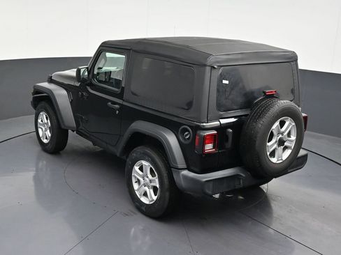 Used 2022 Jeep Wrangler Sport AWD/4WD image 16