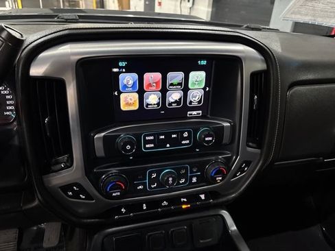 Used 2018 GMC Sierra 2500 SLT w/ Duramax Plus Package AWD/4WD image 26