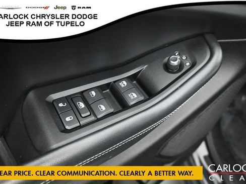 Used 2023 Jeep Grand Cherokee Altitude AWD/4WD image 14