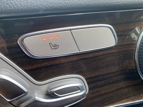 Used 2022 Mercedes-Benz GLC 300 GLC 300 image 27