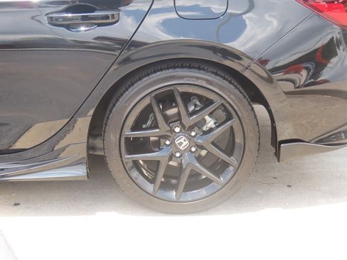 Used 2025 Honda Civic Sport image 15