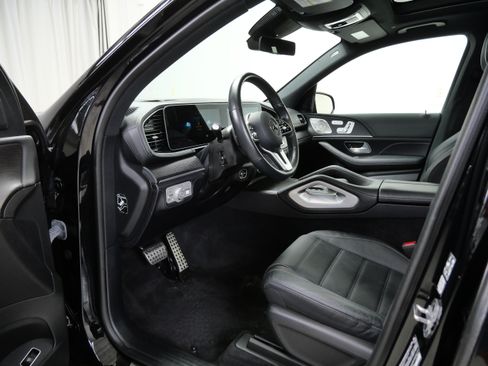 Used 2022 Mercedes-Benz GLS 580 4MATIC image 14