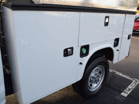 Used 2019 Ford F250 XL w/ XL Value Package image 8