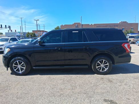 Used 2019 Ford Expedition Max XLT RWD image 3