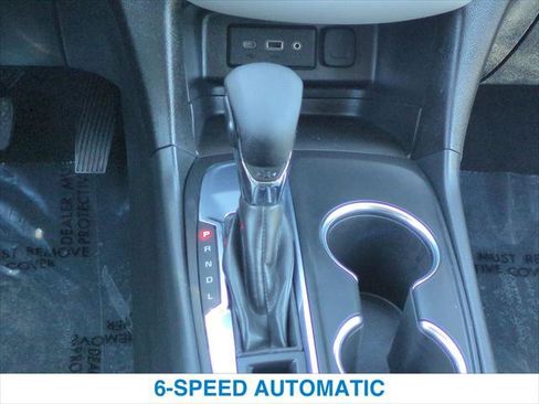 Used 2024 Chevrolet Equinox LS FWD image 19