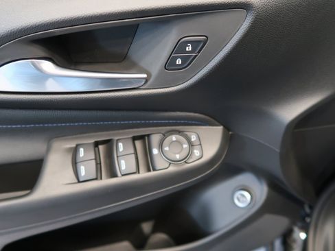 New 2026 Buick Envista Sport Touring image 10