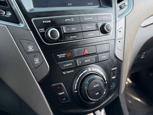 Used 2017 Hyundai Santa Fe Sport image 24