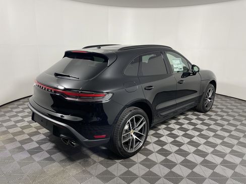 Certified 2026 Porsche Macan AWD/4WD image 7