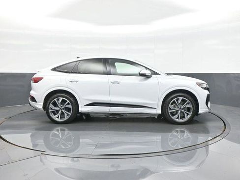 Used 2023 Audi Q4 e-tron Prestige w/ Black Optic Package AWD/4WD image 8