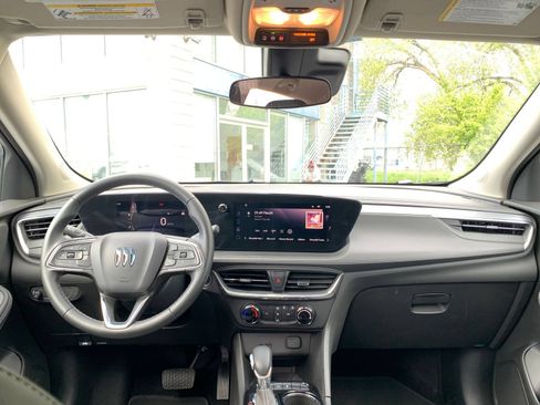 Used 2025 Buick Encore GX Preferred AWD/4WD image 32