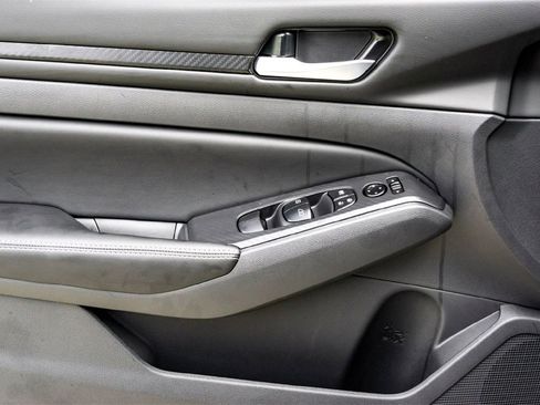 New 2025 Nissan Altima 2.5 SV w/ SV Special Edition Package image 7