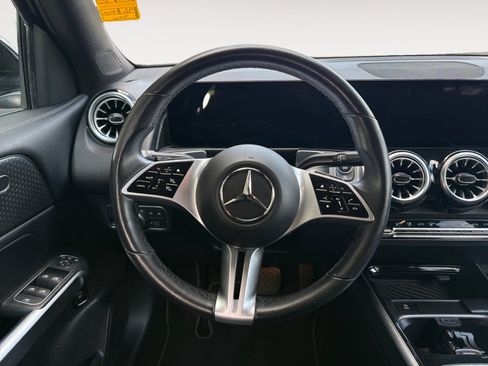Used 2024 Mercedes-Benz GLB 250 4MATIC image 14