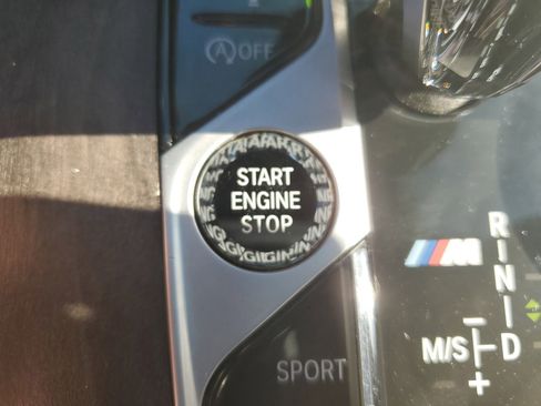 Used 2021 BMW X7 M50i image 30